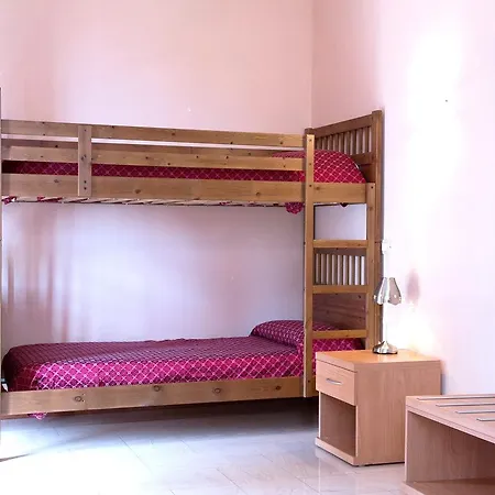 מלון Flora בוליאסקו