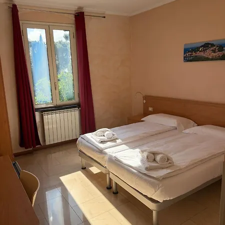 Hotel Flora
