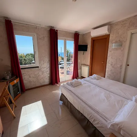 Flora Hotel Bogliasco