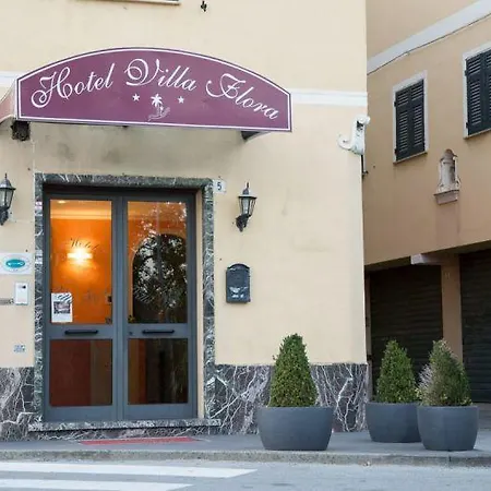 Flora Hotel